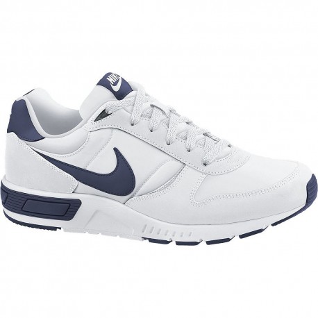 Zapatillas/NIKE:NIKE NIGHTGAZER LEATHER 11 White/M